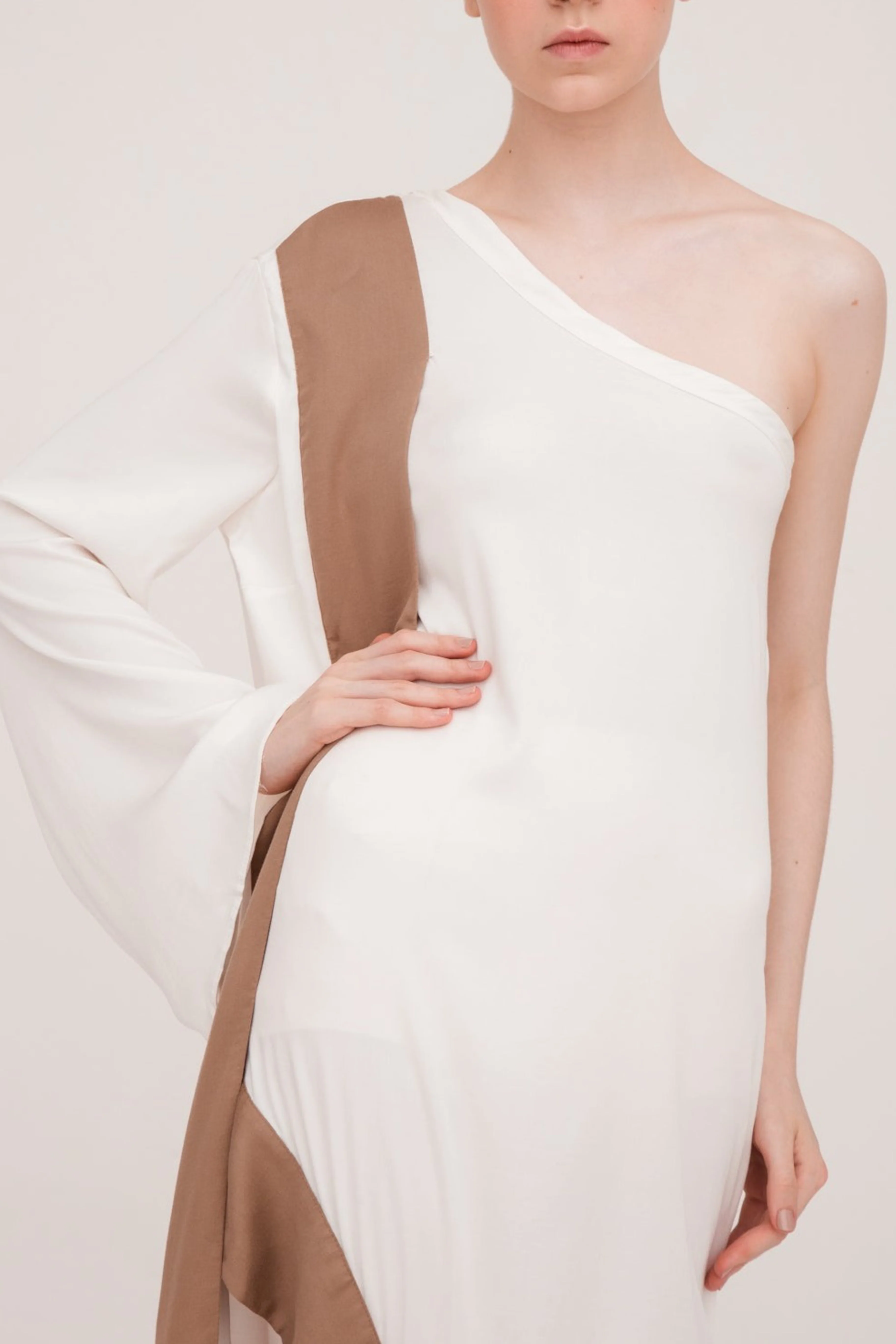 Classic One-shoulder Long Kaftan - Image 3